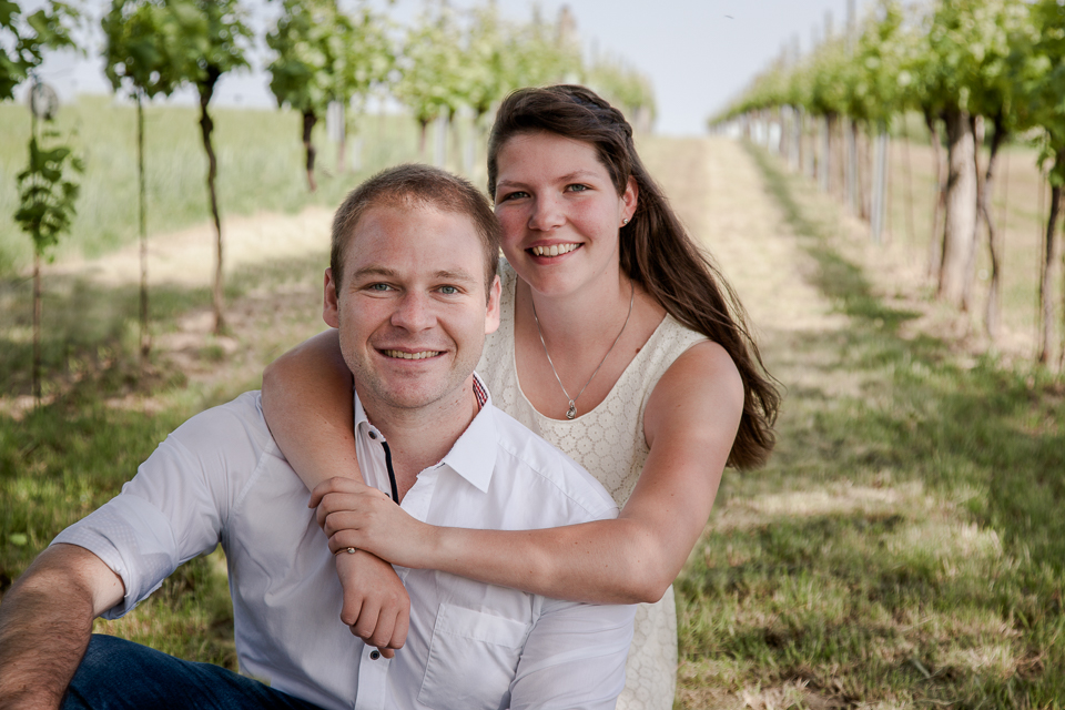 Schmeiser Fotografie - Paarfoto im Weingarten